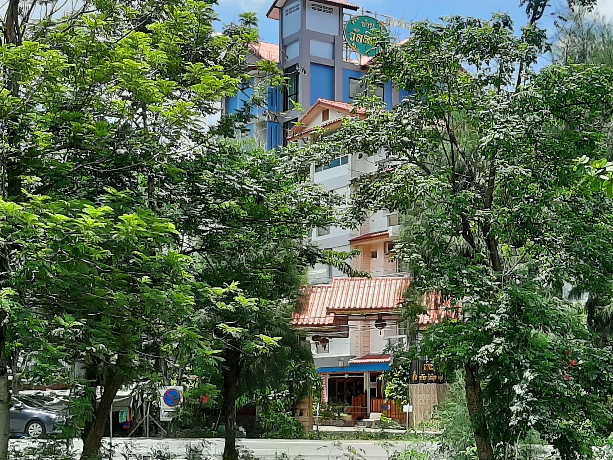 Vanlisut Hotel Ngamwongwan Nonthaburi Buitenkant foto