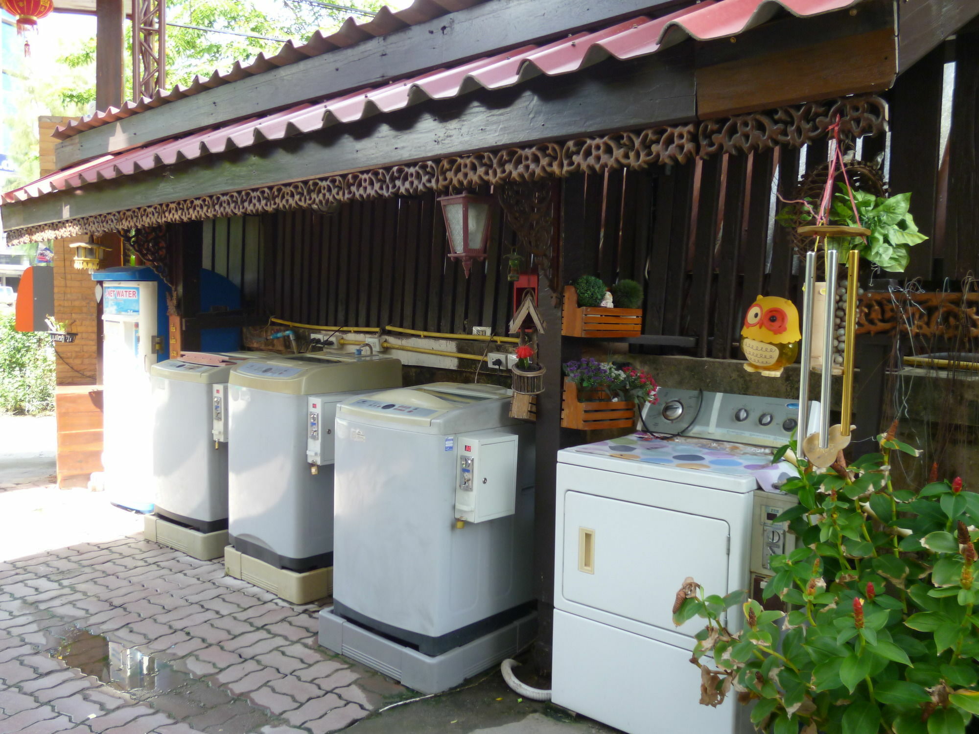 Vanlisut Hotel Ngamwongwan Nonthaburi Buitenkant foto